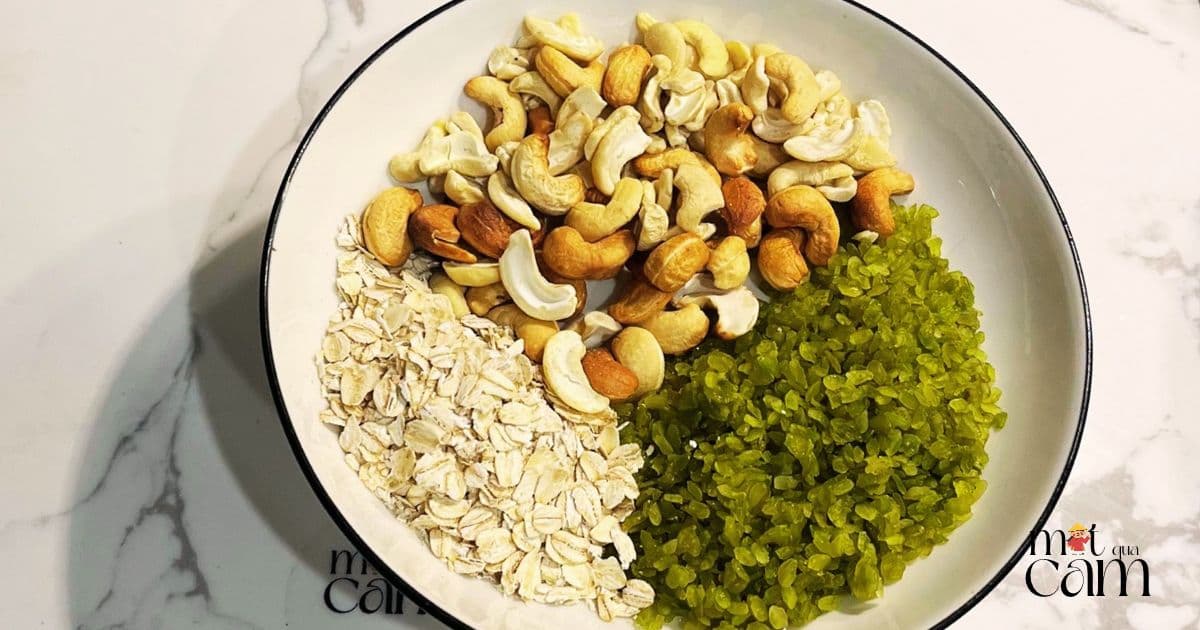 Sữa cốm non hạt điều yến mạch chi tiết